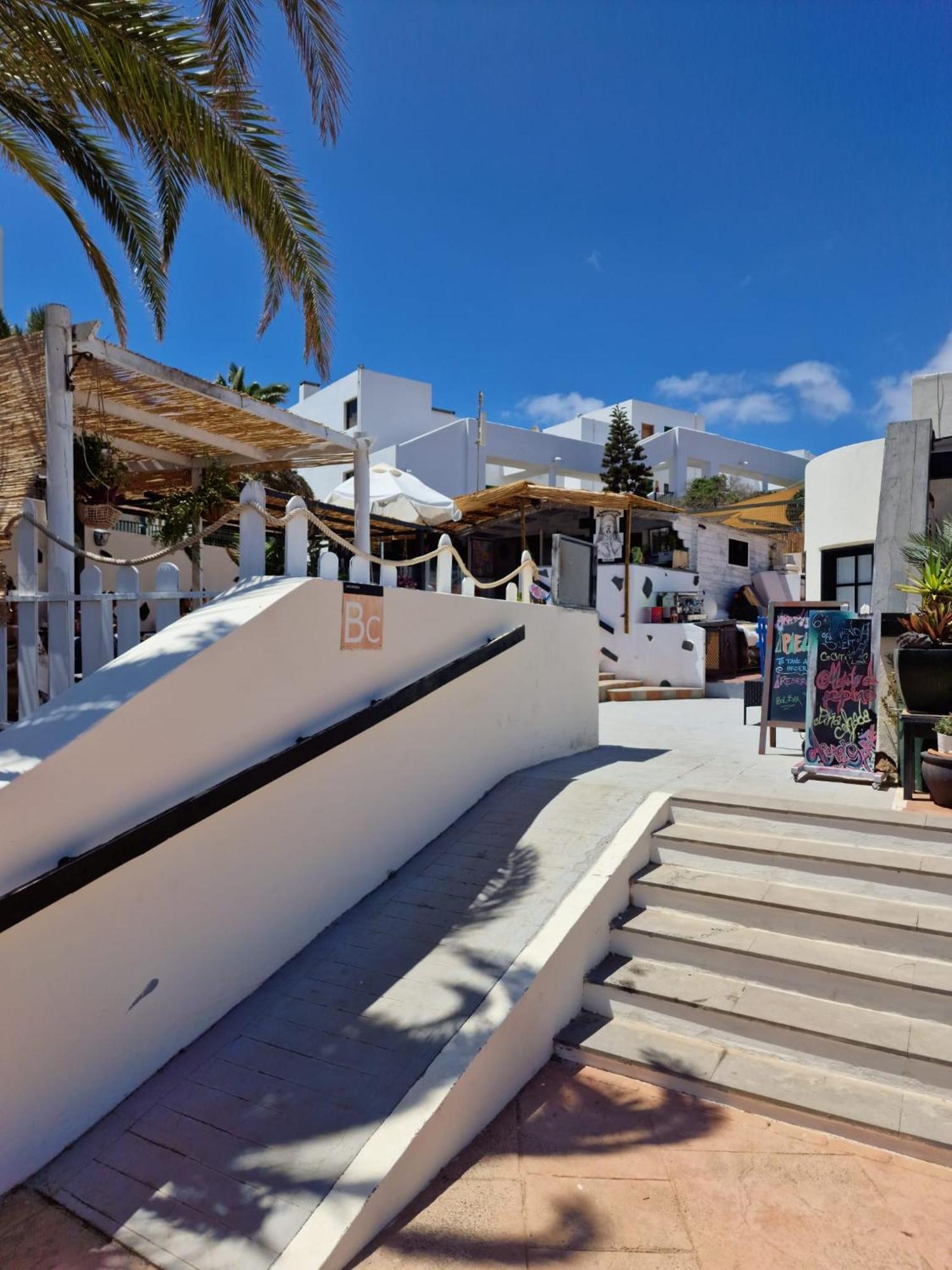 Rockbeach Bungalow Costa Teguise Εξωτερικό φωτογραφία